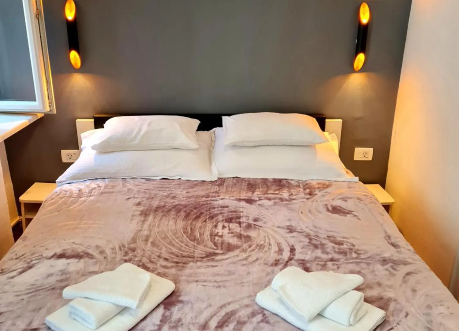 Inchy Accommodation - In The Center Of Diocletian'S Palace Split
