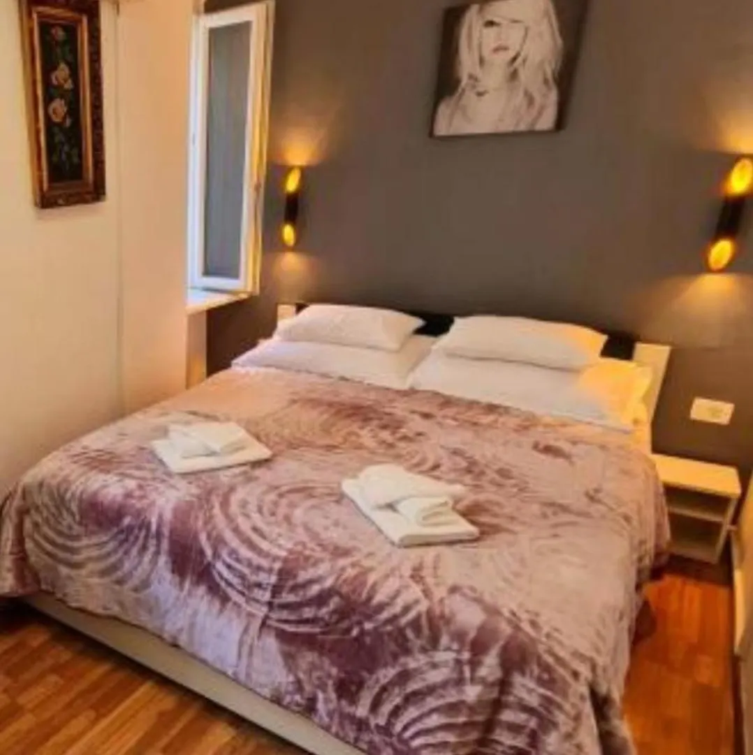 Guest house Inchy Accommodation - In The Center Of Diocletian'S Palace Split