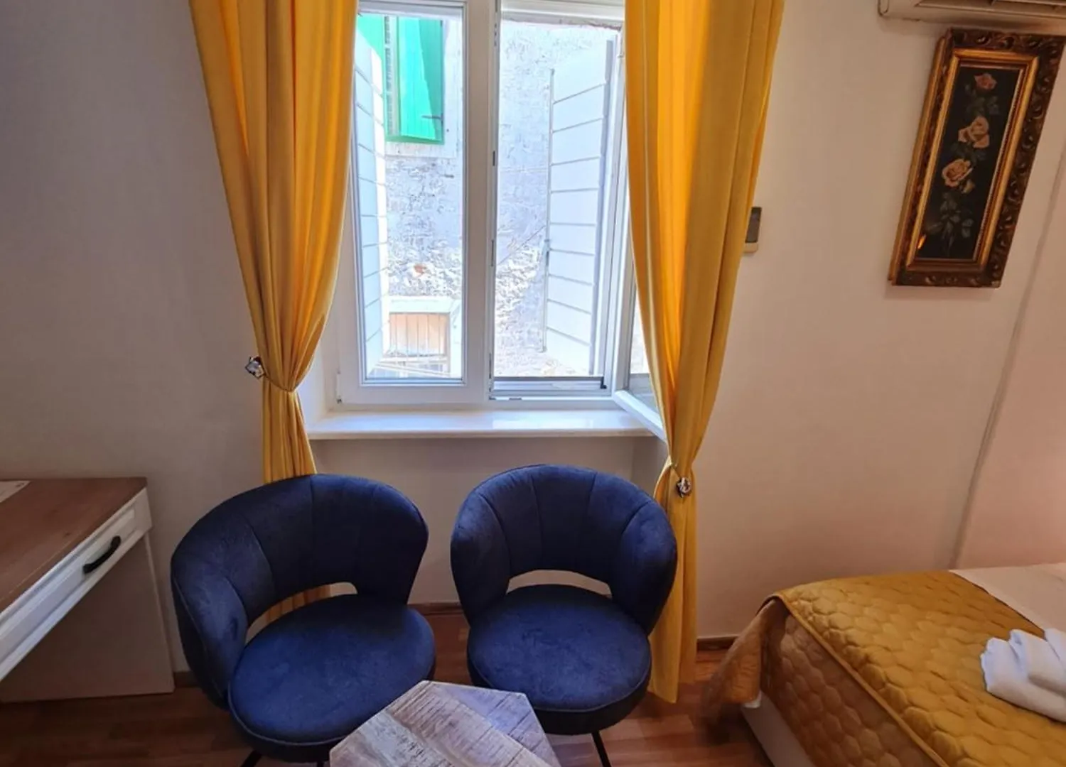 Inchy Accommodation - In The Center Of Diocletian'S Palace Split Guest house